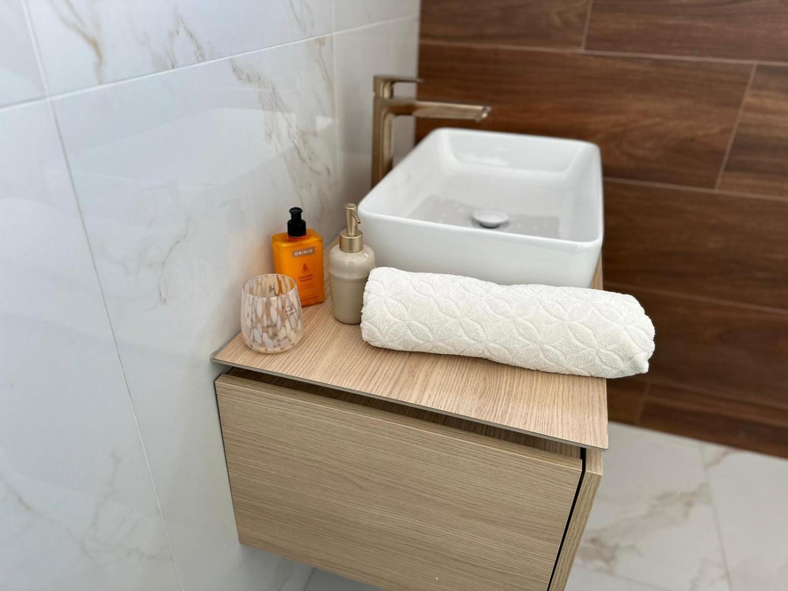 Luxury Apartment - Astro Dunajská Streda Εξωτερικό φωτογραφία